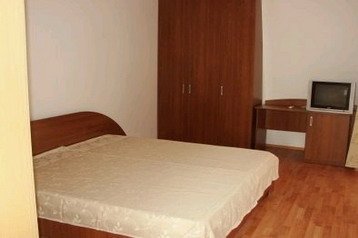 Rumānija Penzión Haţeg, Eksterjers